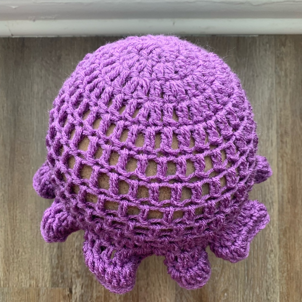 Purple Crochet Ruffle Hat 💜 - Picture 2 of 2